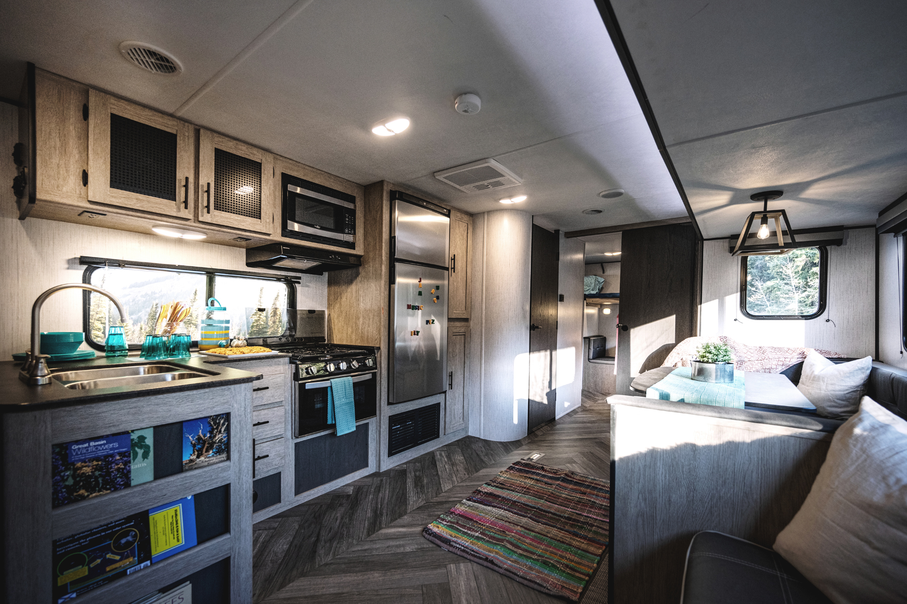 Prowler 303BH Heartland RVs