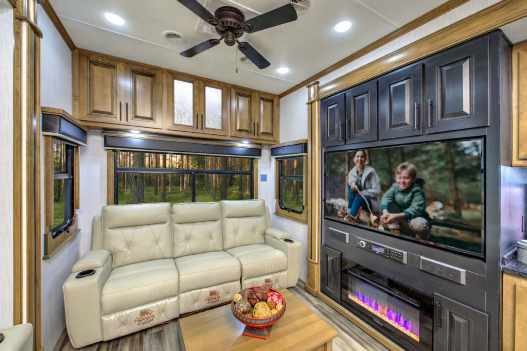 Landmark Newport RV Floor Plans and Features | Heartland RVs