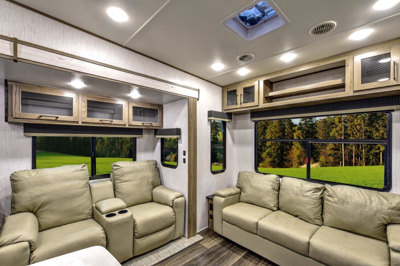 Elkridge Fifth Wheel Camper RV Floor Plans | Heartland RVs