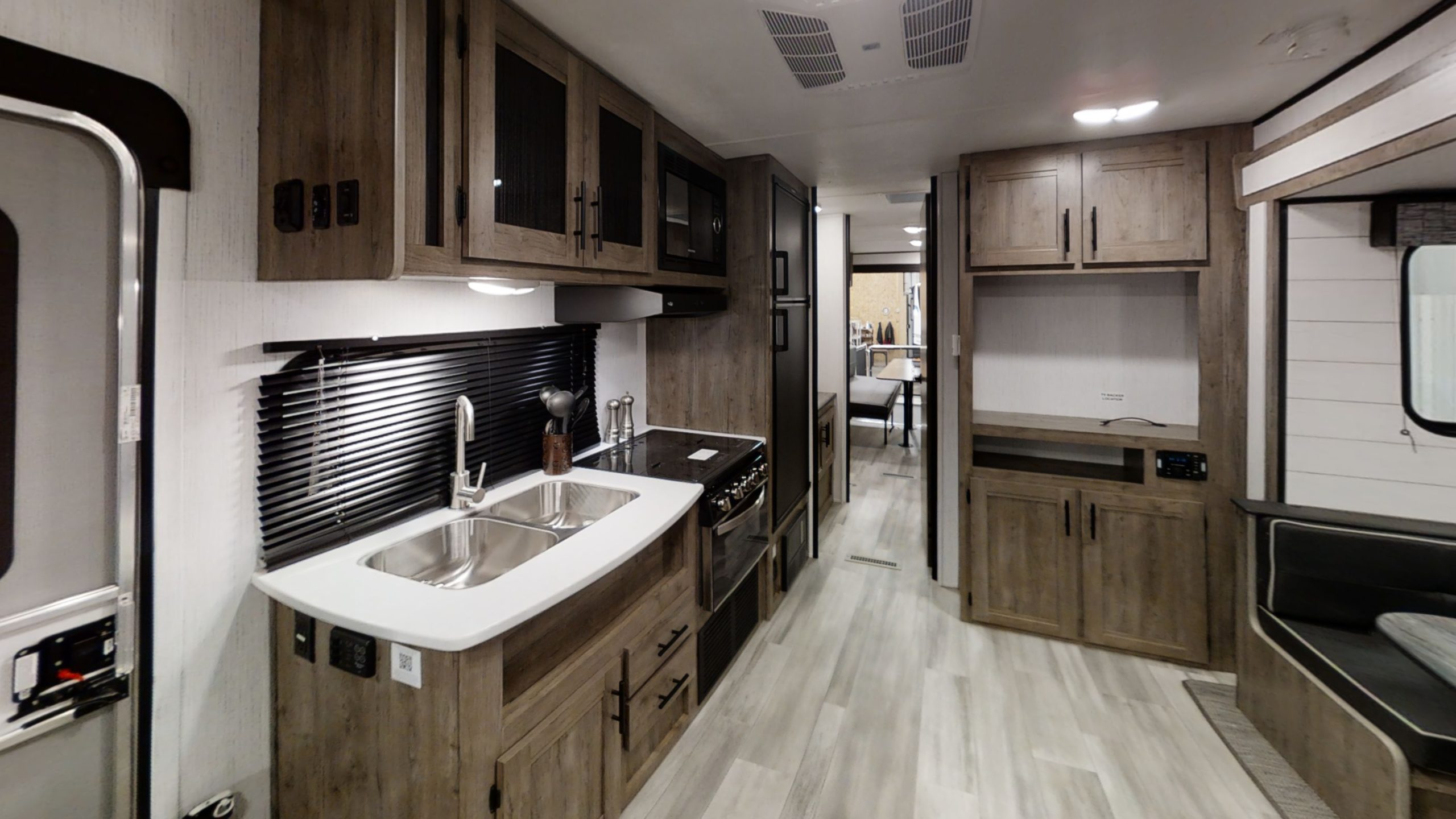 pioneer-travel-trailer-floor-plans-and-models-heartland-rvs