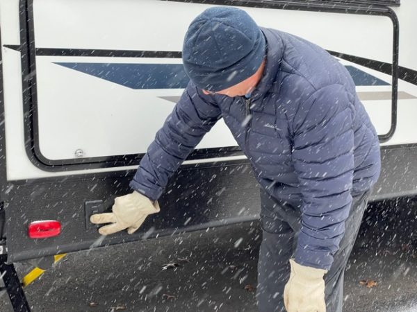 The Best Winter RV Camping Tips for RV Living in Cold Weather