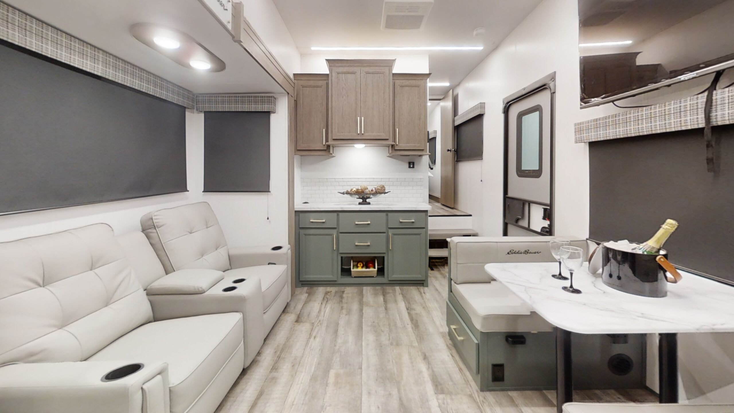 Eddie Bauer Fifth Wheel  2025 Eddie Bauer EBF 2500RK 2025 Virtual Tour