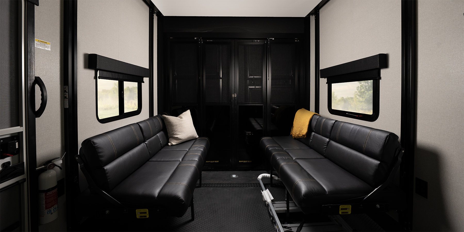 2027 Heartland Cyclone 3511 — seating