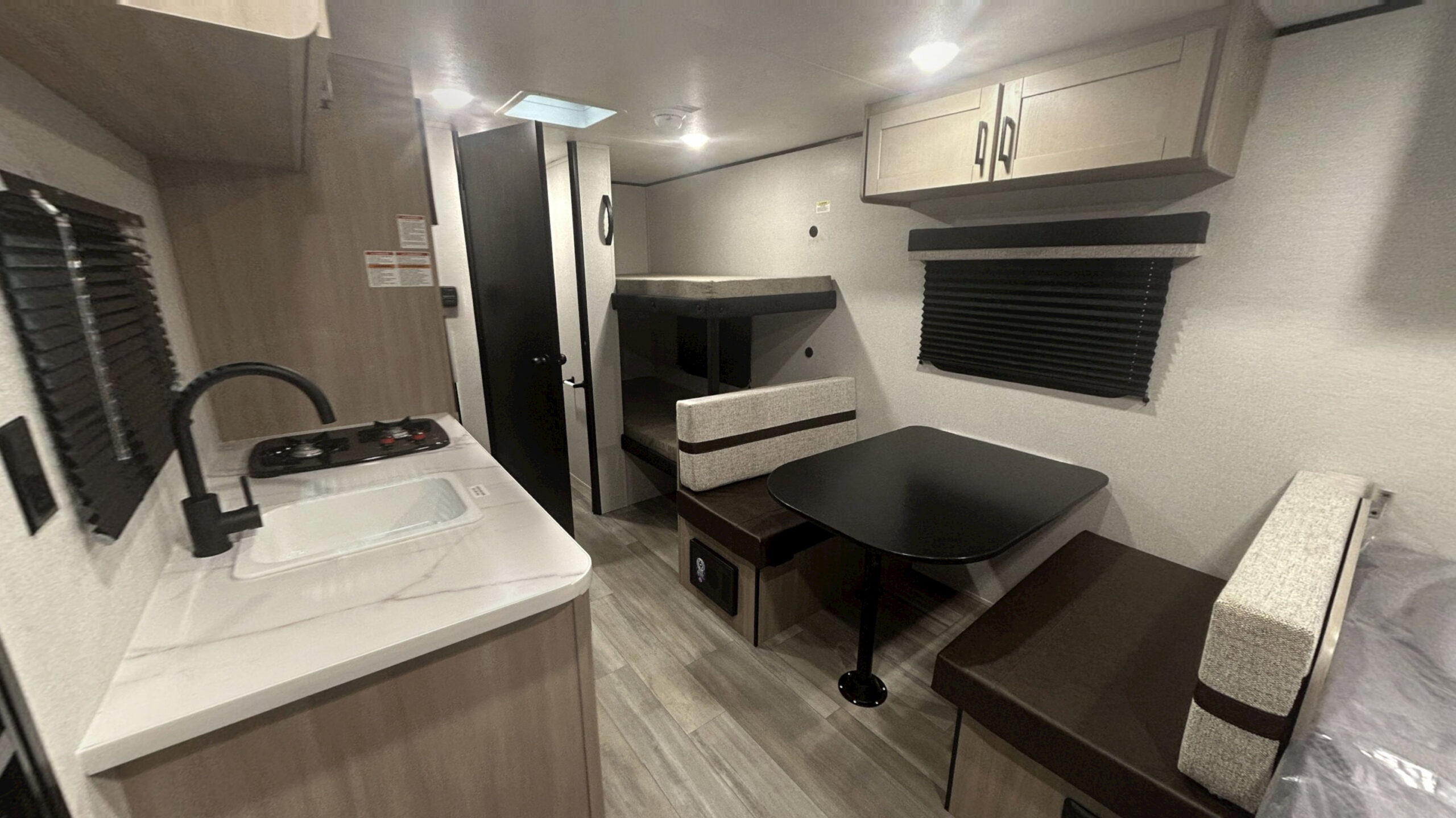 Prowler Travel Trailer 1700BH Virtual Tour