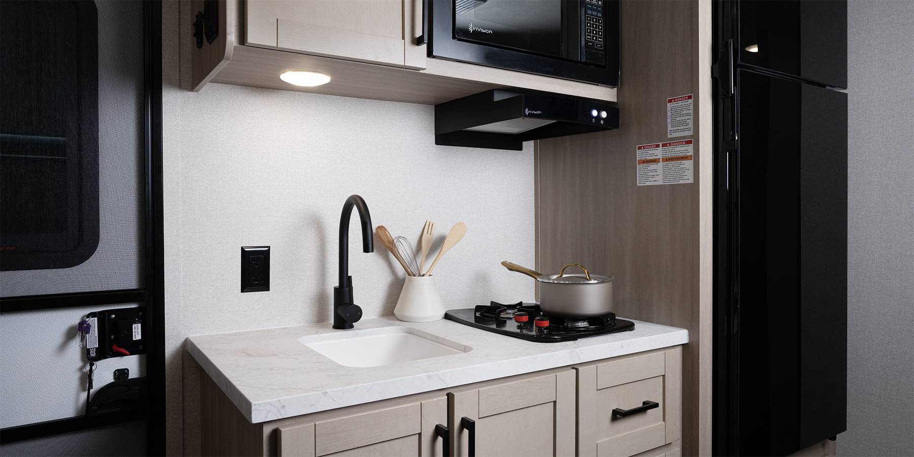 2027 Heartland Prowler 1802MBS — kitchen