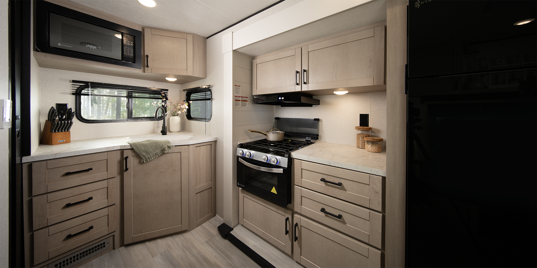 2027 Heartland Prowler 2201MDS — kitchen