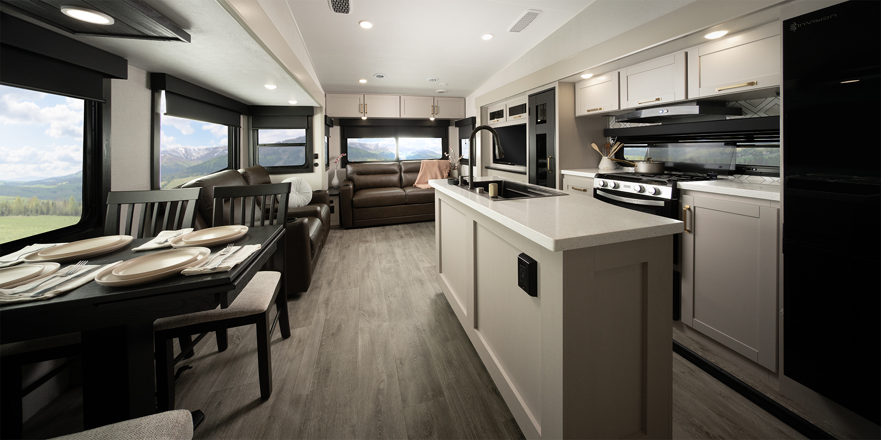 Sundance Fifth Wheel 29RLCS Virtual Tour