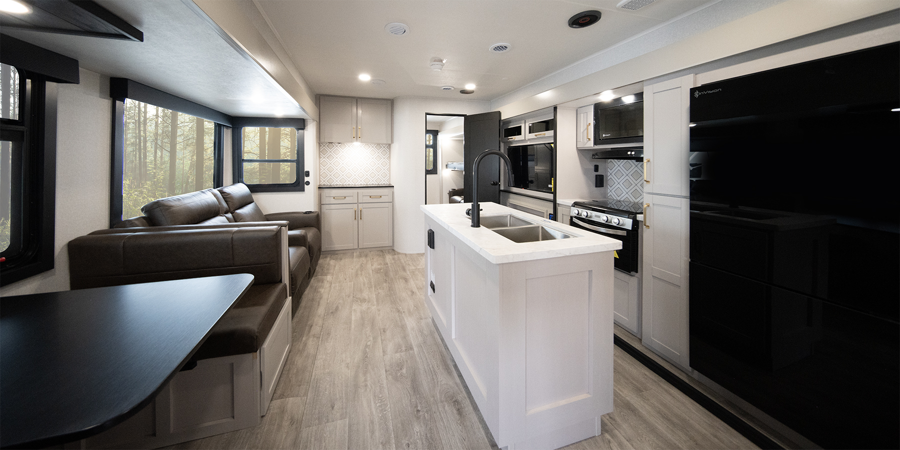 Sundance Ultra-Lite Travel Trailers 29RLBS Virtual Tour