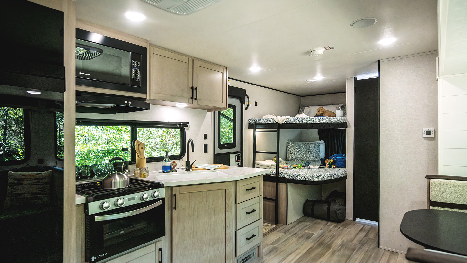 2027 Heartland Prowler 2702BHS interior photo 8