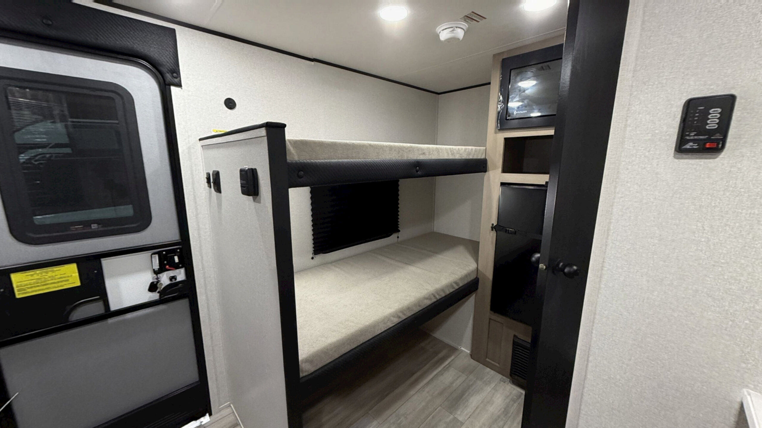 Prowler Travel Trailer 1300BH Virtual Tour