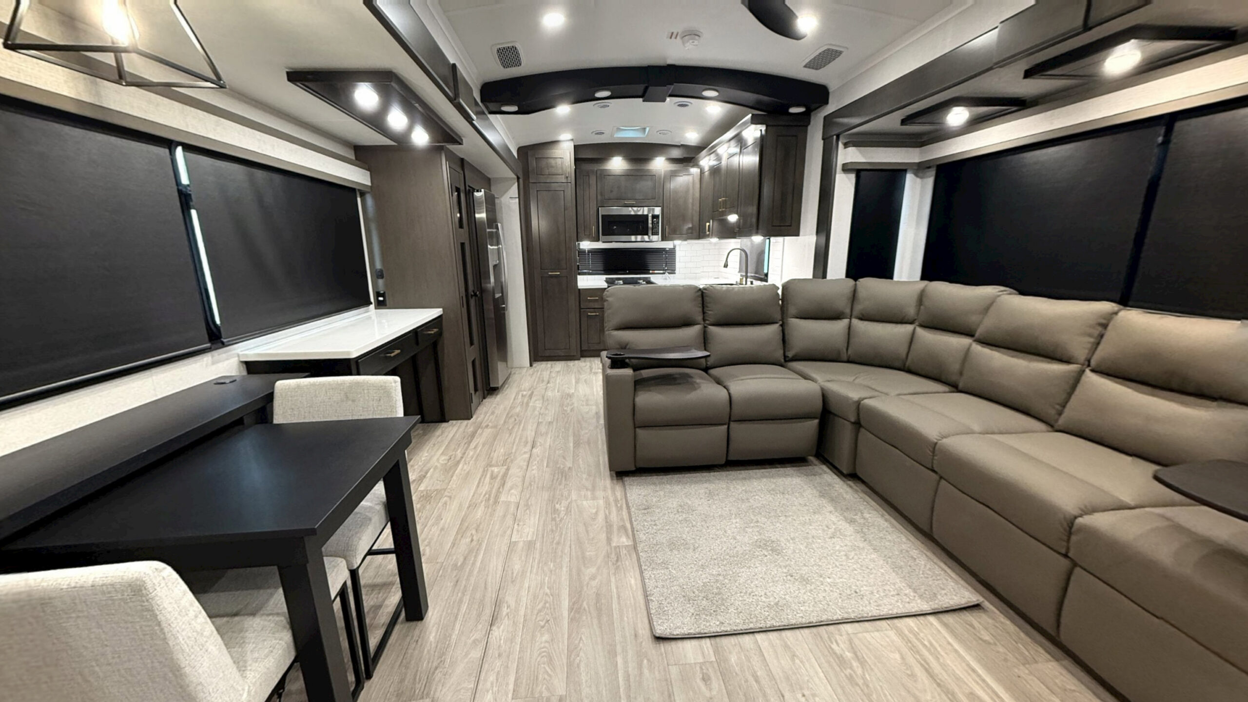 Bighorn Fifth Wheel – 2027 39RK 2027 Virtual Tour
