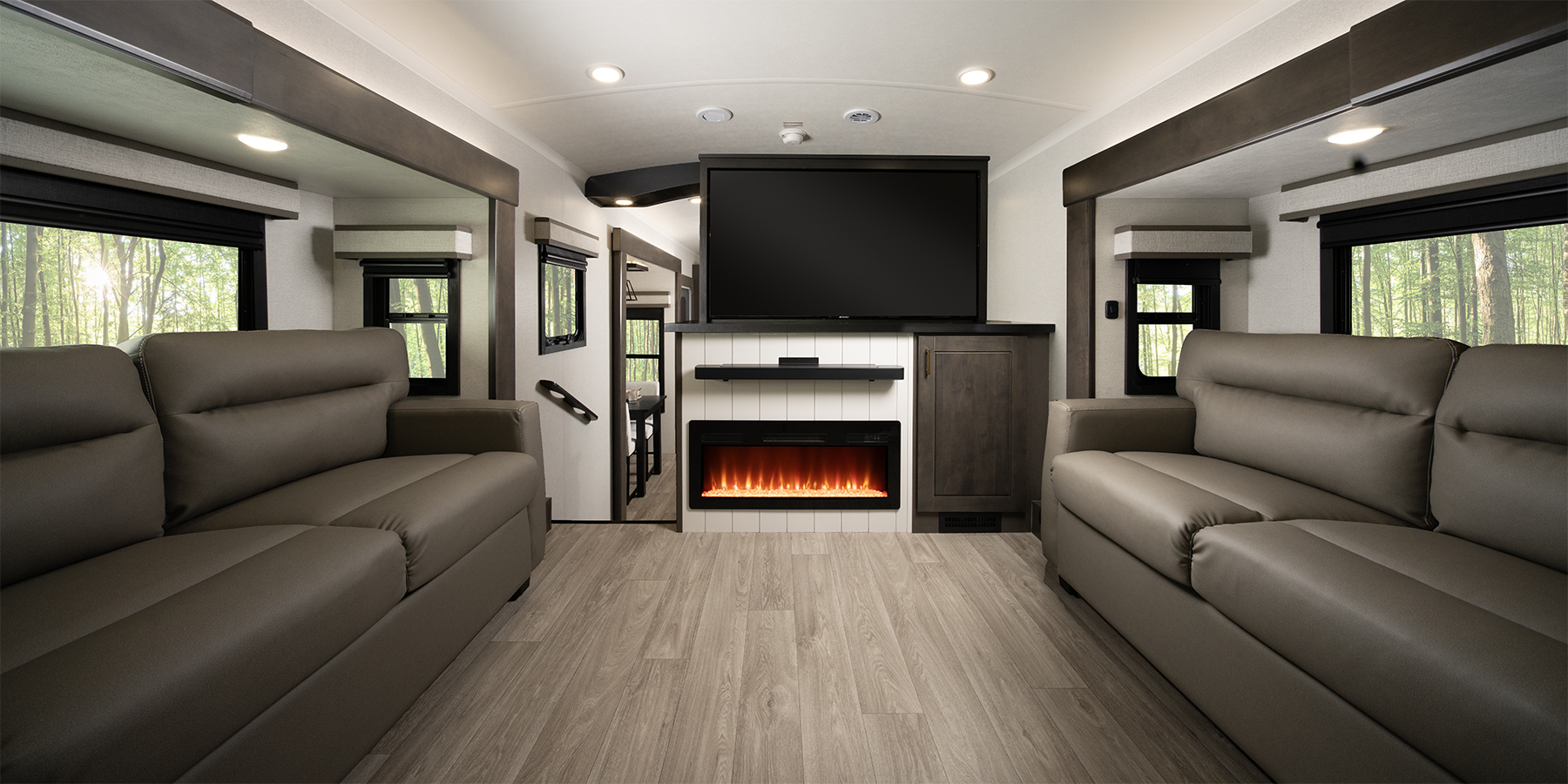 2027 Heartland Bighorn 39FL — TV UP
