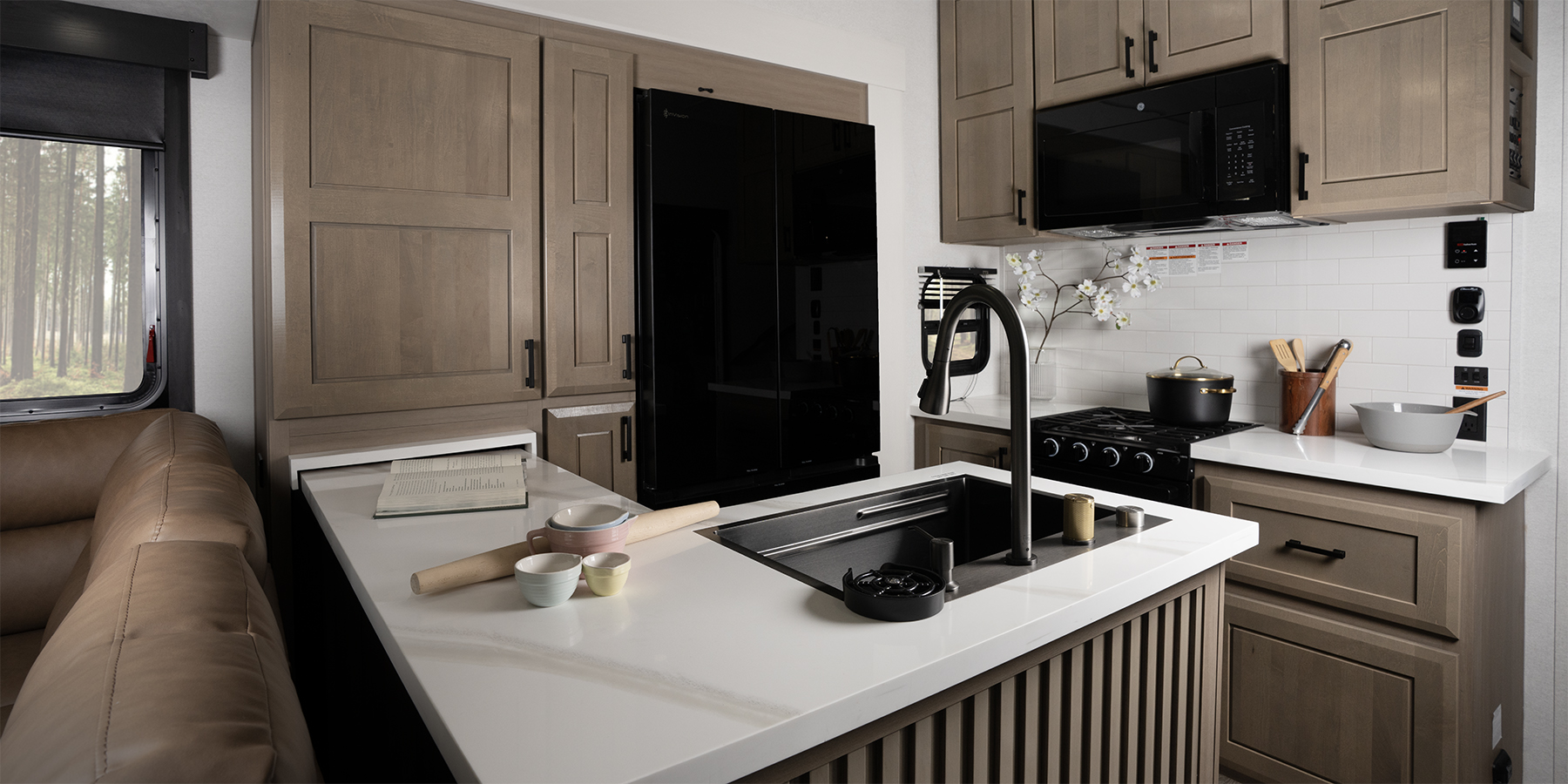2027 Heartland Cyclone 3914 — kitchen