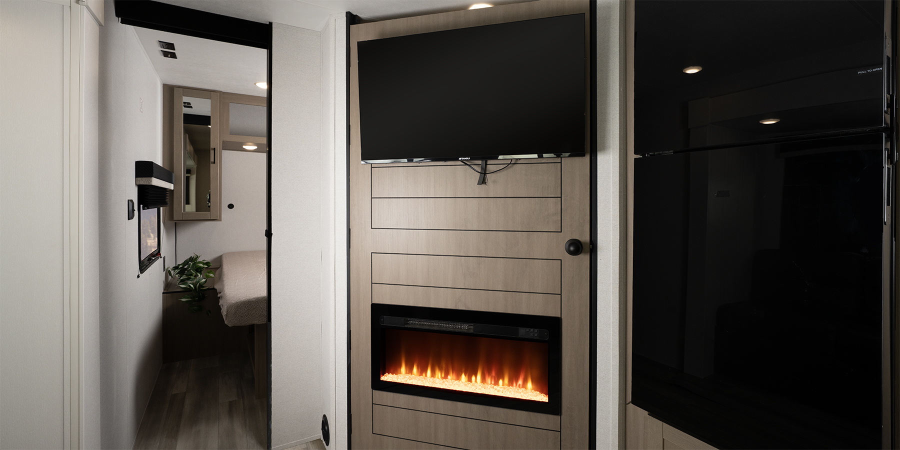 2027 Heartland Prowler 2702BHS — fireplace