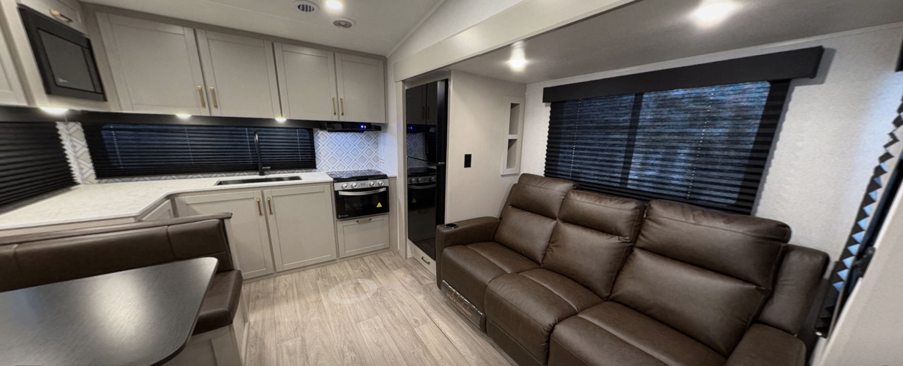 Sundance Fifth Wheel 2027 24ML 2027 Virtual Tour