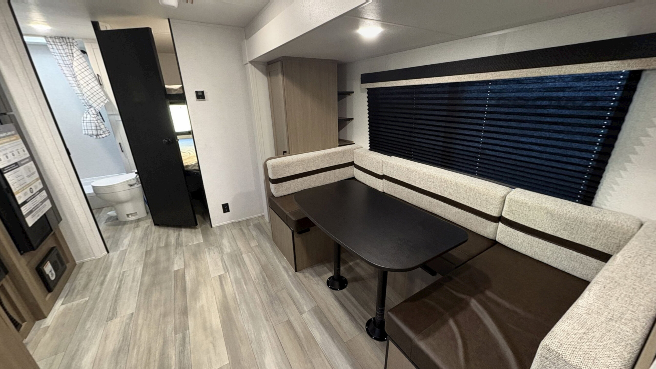 Prowler Travel Trailer 2027 2202BHS – 2027 Virtual Tour